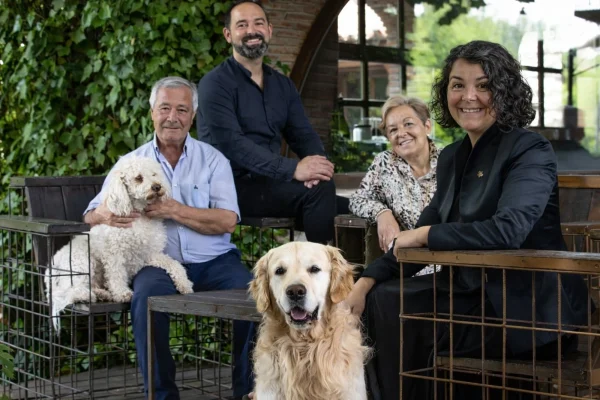 Foto familia Moreno, Blanca, Samuel y sus padres.