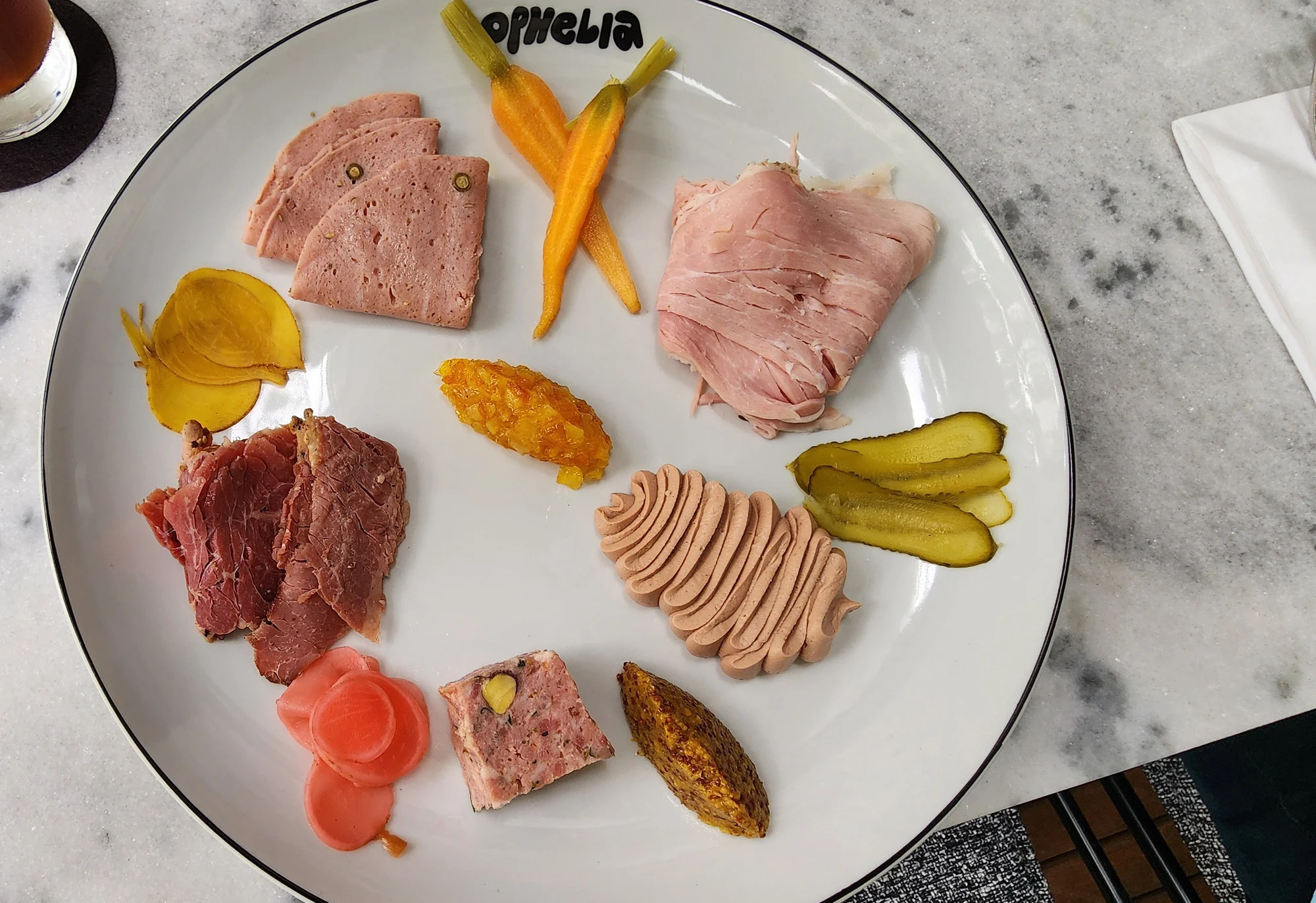 Plato de embutidos Cochon Rouge