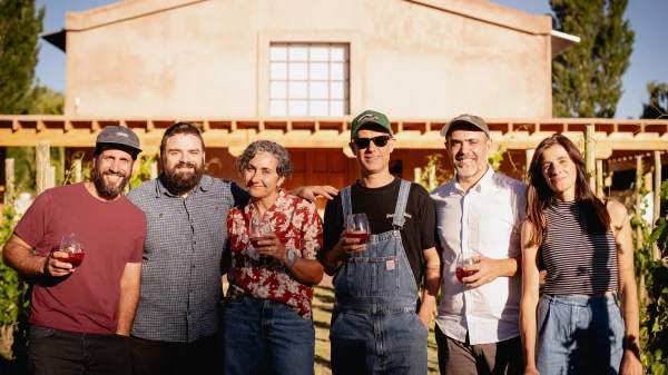 El equipo creador de Local 02 (2)