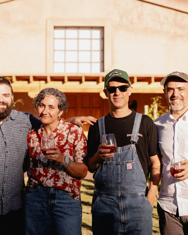 El equipo creador de Local 02 (2)