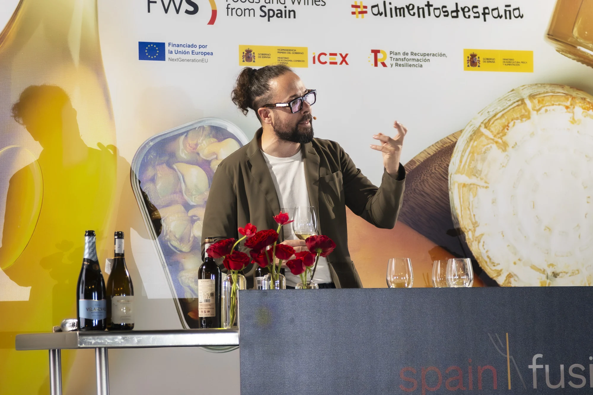 Spain Fusion México. El Master of Wine Fernando Mora, durante su exposición.