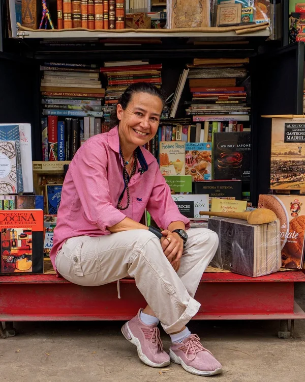 Adanari Amezcua, librera culinaria de la Ciudad de México.