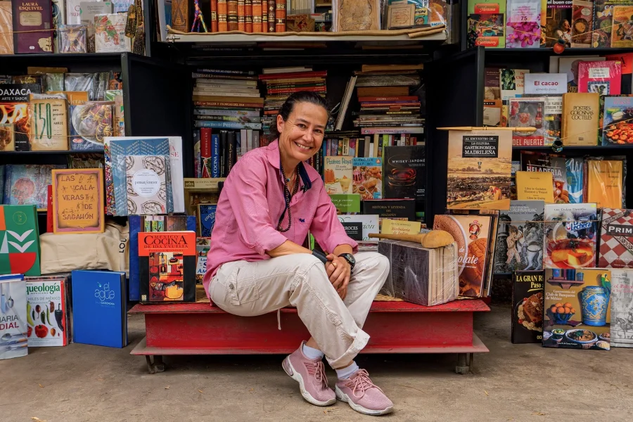 Adanari Amezcua, librera culinaria de la Ciudad de México.