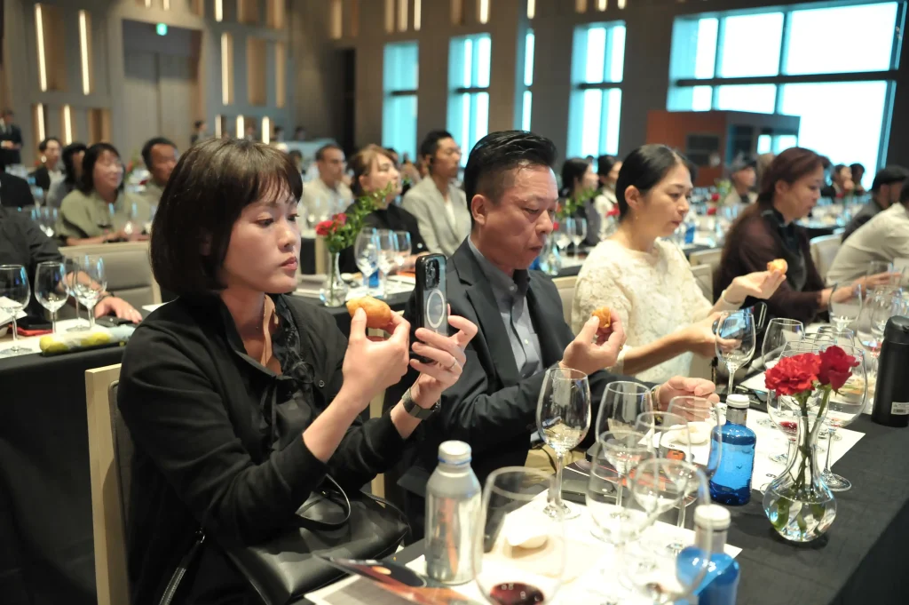 Huir del exceso y reconectar con lo emocional, la aspiración que une a chefs españoles y asiáticos en Madrid Fusión Alimentos de España Atelier Tokio 2026 0