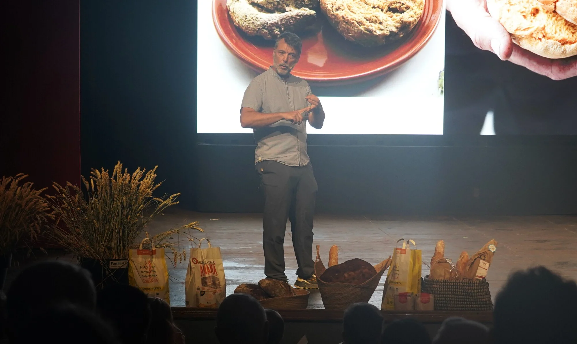 PanFest 2026. La ponencia inaugural de Ibán Yarza dejó puestos los deberes del sector y la sociedad para con el patrimonio panadero y su preservación.