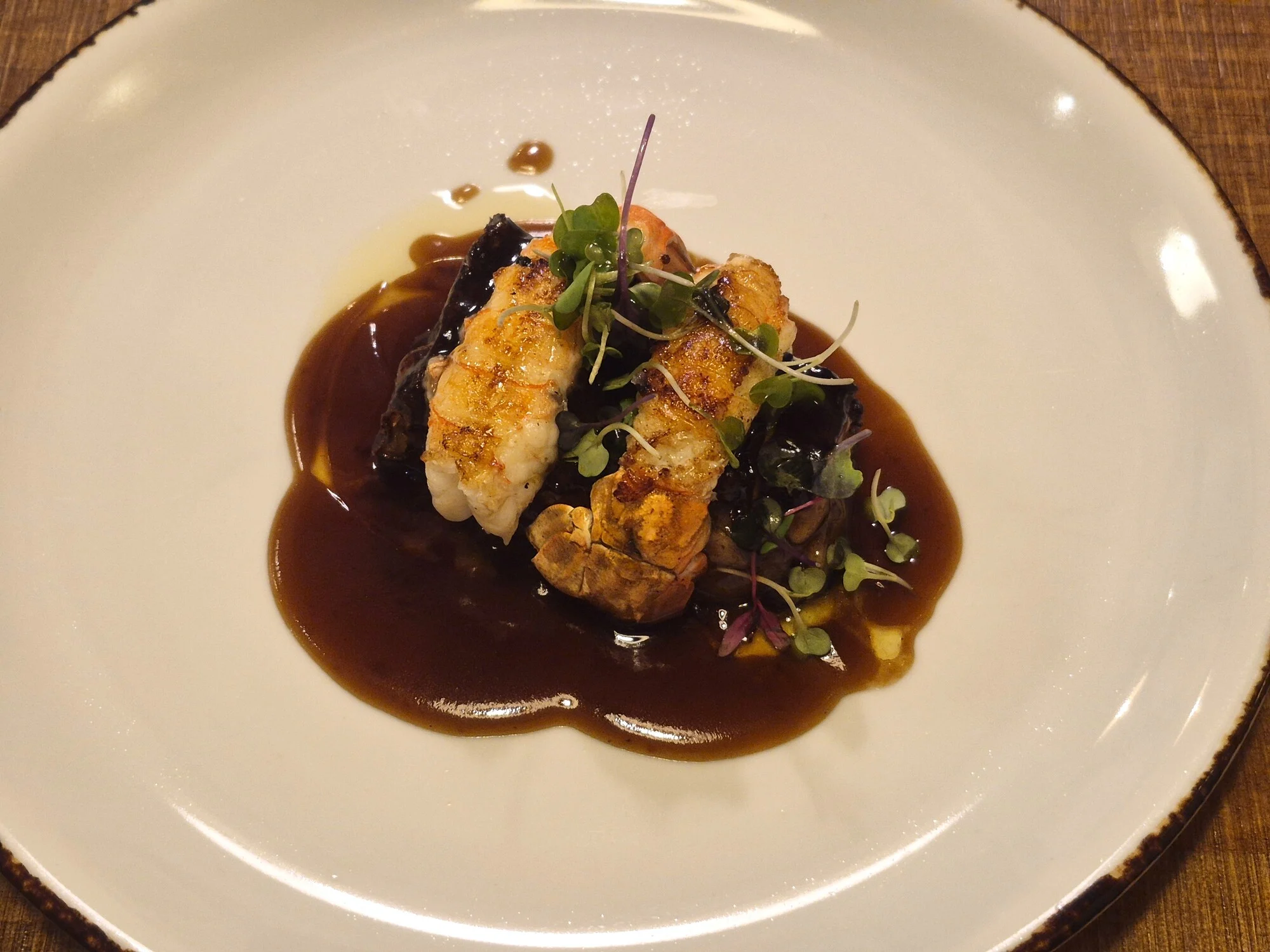 Terrina de manitas con cigalas salteadas