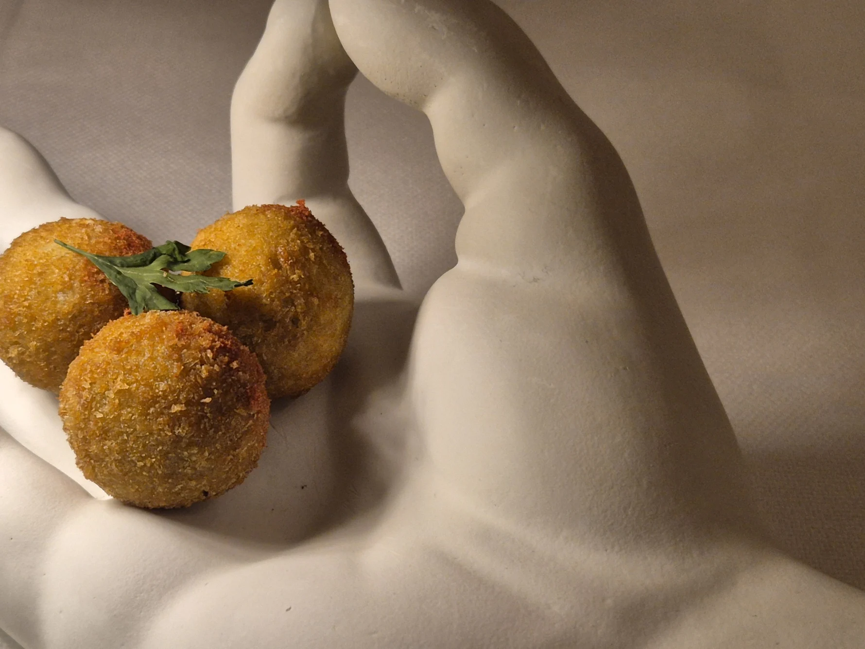 Croquetas de goulash de Bibo Dani García
