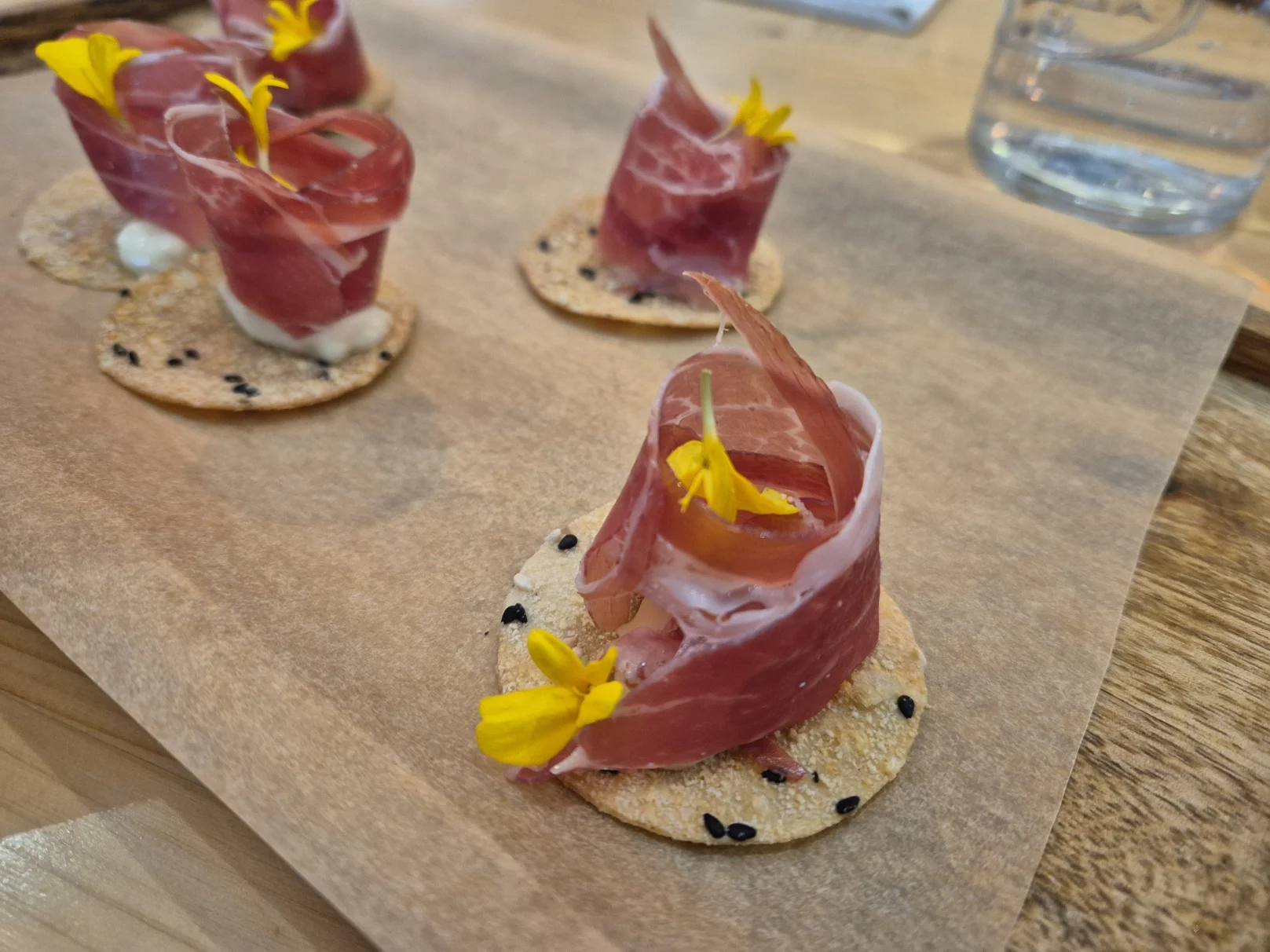 Lonchas de jamón mangalica de Anykam Mondta