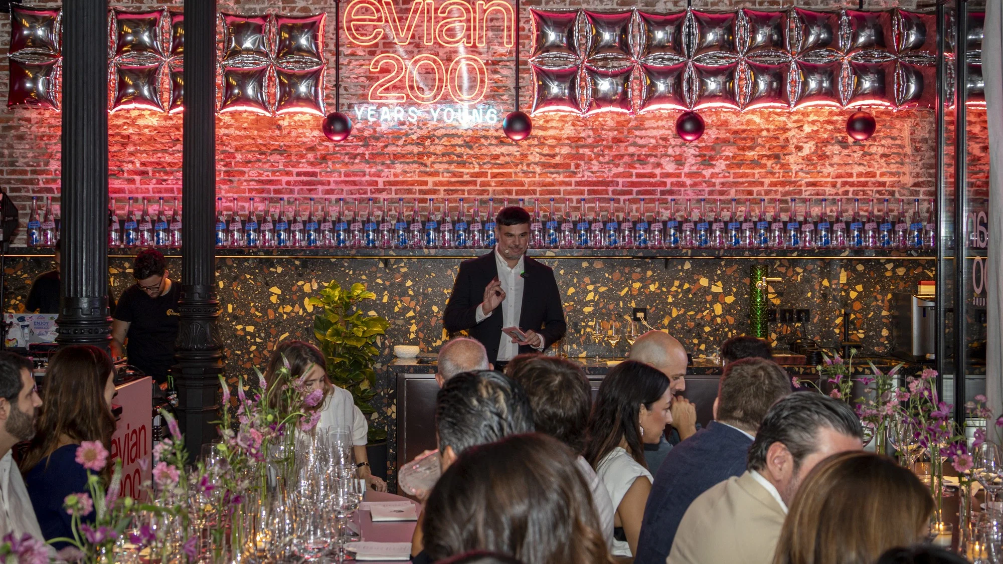 Evian celebra 200 años de historia con un menú entre Rubén Hernández Mosquero (EMi) y Juan D’Onofrio (Chispa Bistró) 0